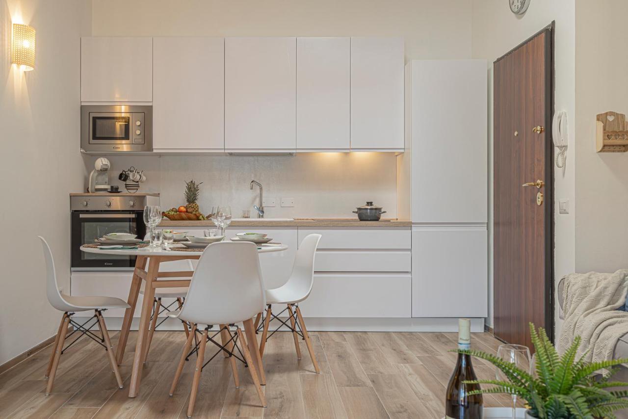 Dolce Vita Family Apartment Сирмионе Экстерьер фото