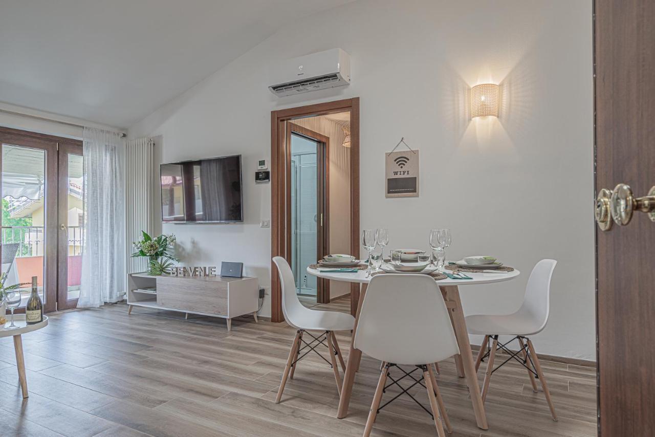 Dolce Vita Family Apartment Сирмионе Экстерьер фото