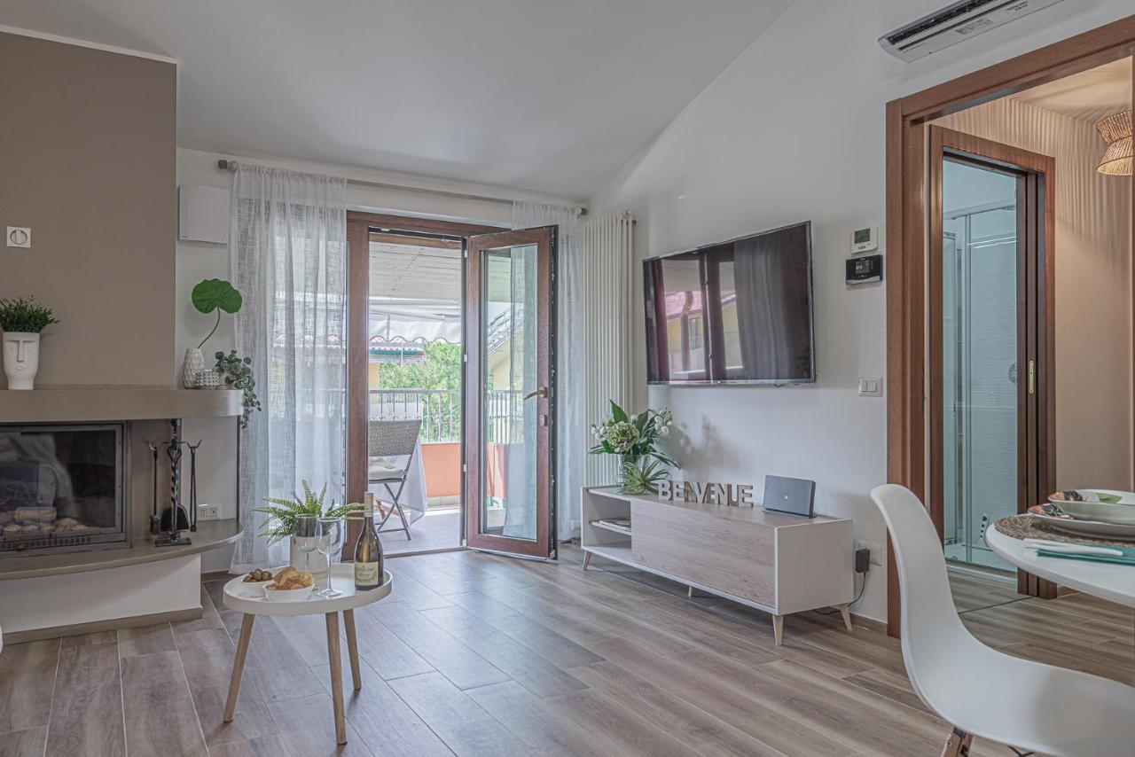 Dolce Vita Family Apartment Сирмионе Экстерьер фото