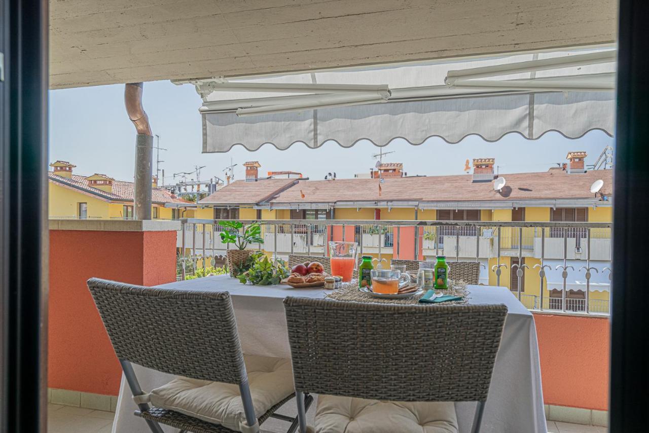 Dolce Vita Family Apartment Сирмионе Экстерьер фото